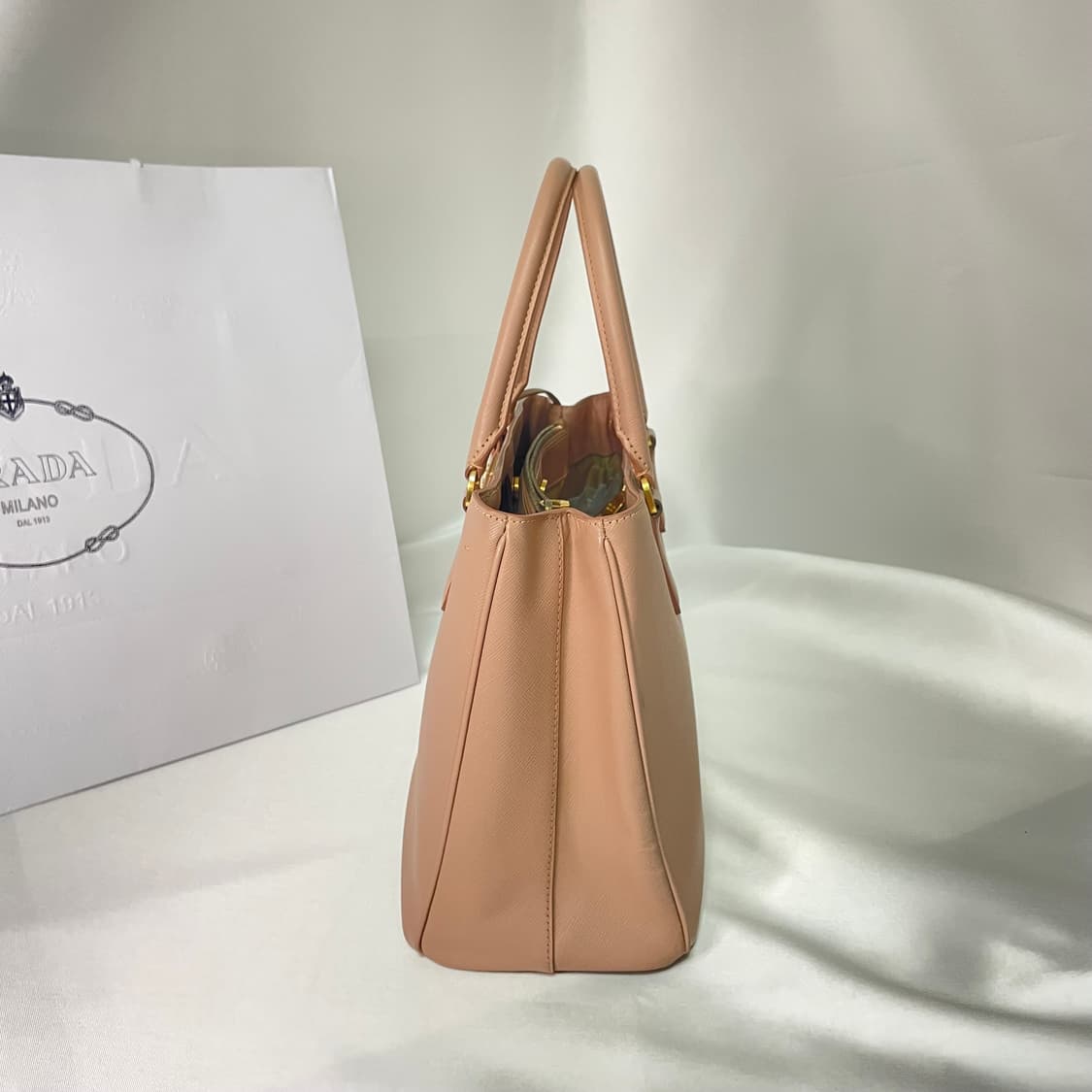 프라다 갤러리아 사피아노 미디움 토트백 핑크베이지 상품이미지4