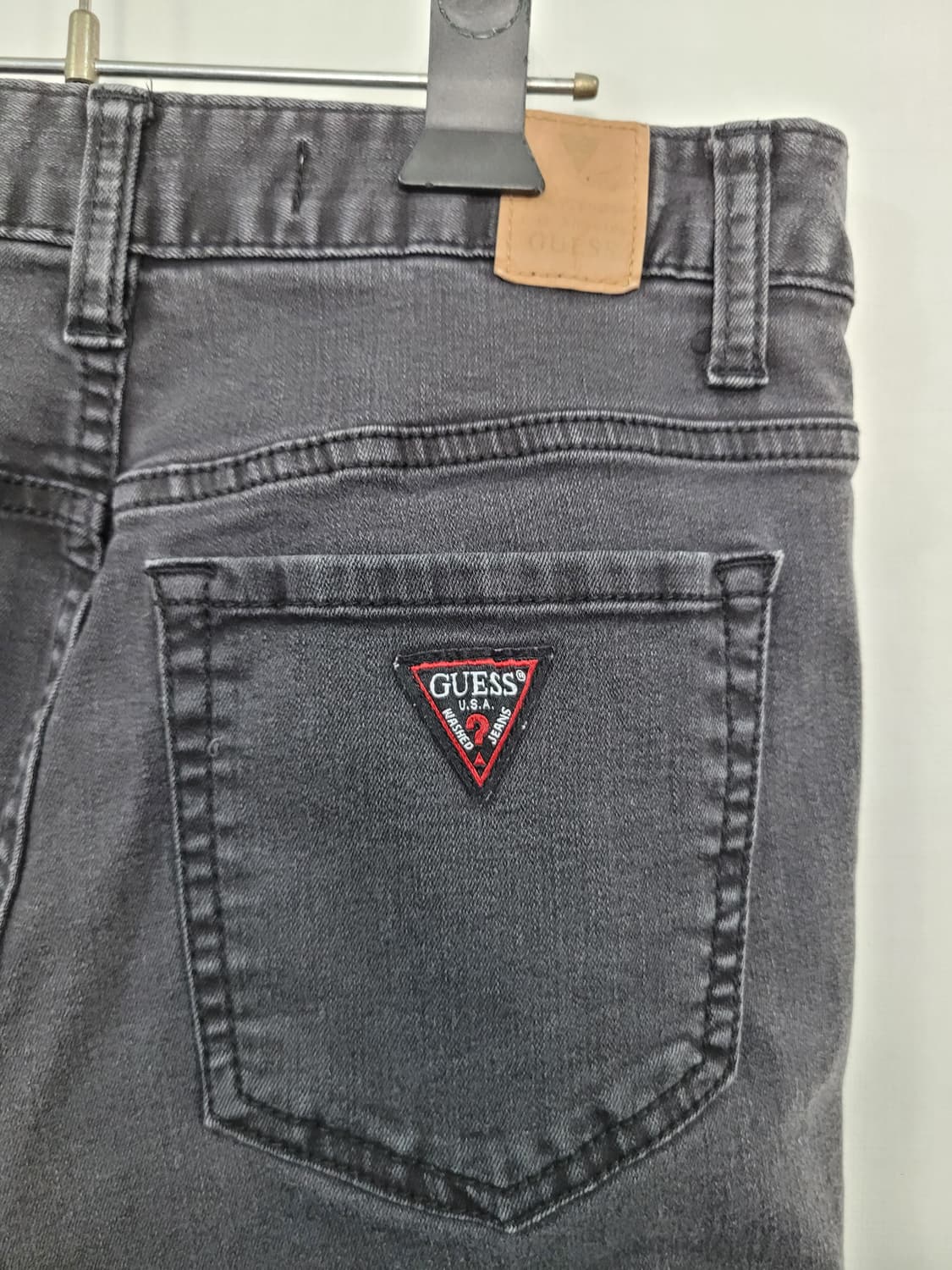 게스guess 여자 검정 청바지 상품이미지3