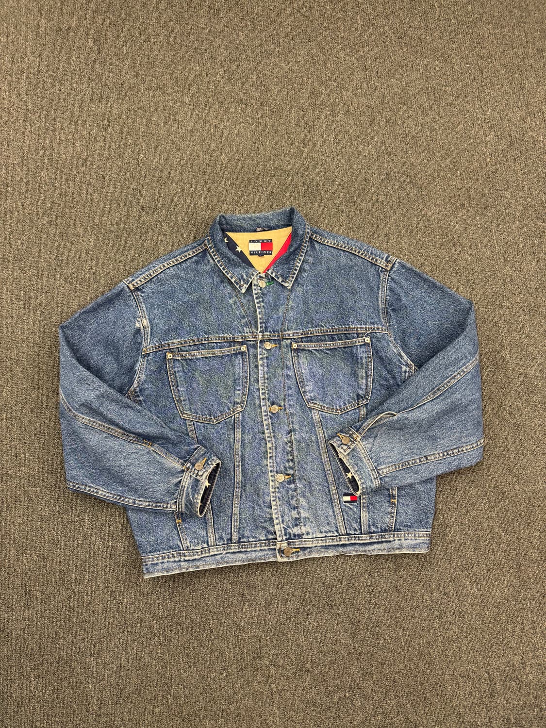 L)타미힐피거 빈티지 빅 로고 패치 데님 자켓 상품이미지2