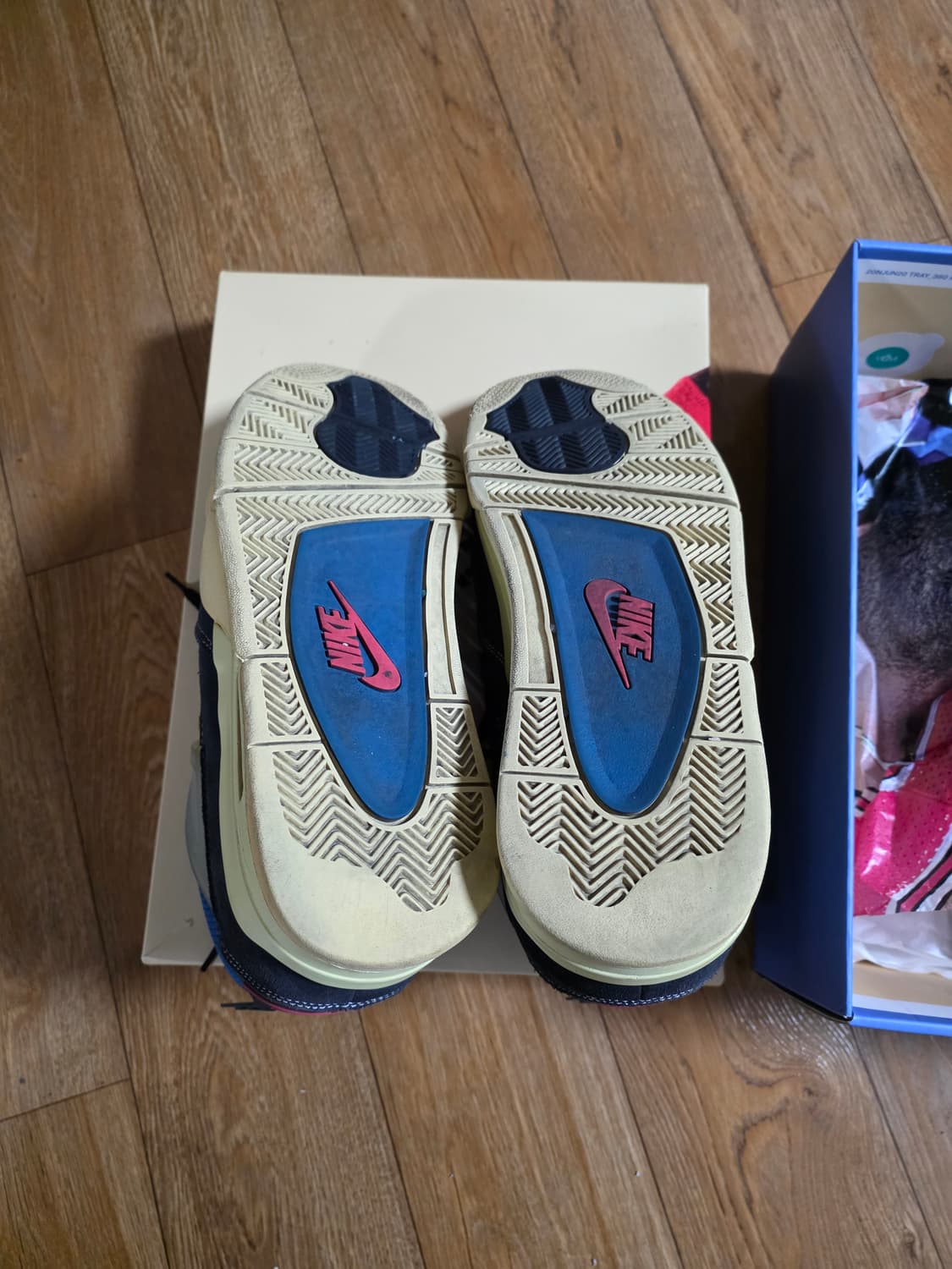 나이키 조던4 유니온 오프느와르 상품이미지7