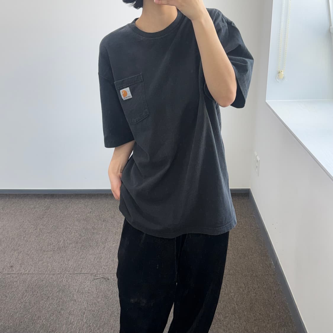 Carhartt 칼하트 원포켓 블랙 반팔 상품이미지2