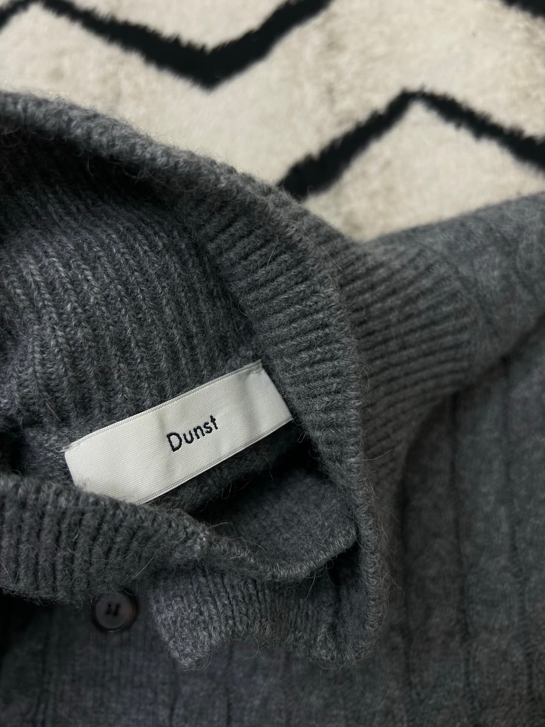 [M]던스트 오버핏 알파카 케이블 하이넥 가디건/멜란지그레이 상품이미지6