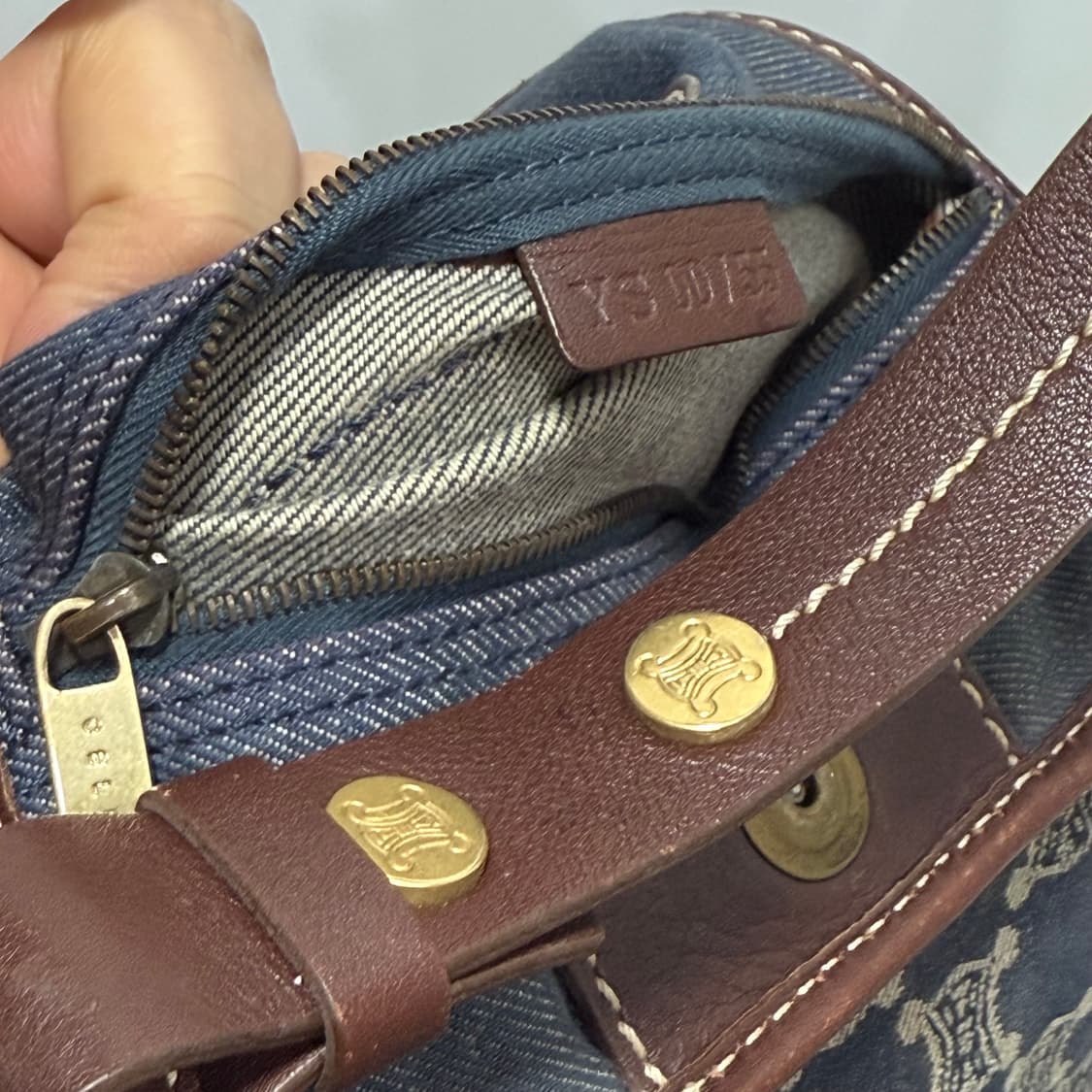 셀린느 빈티지 데님 가방 상품이미지7