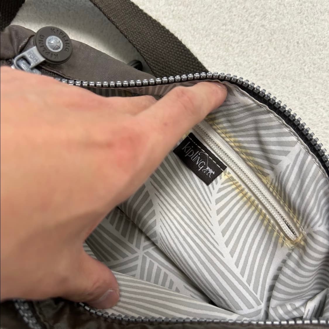 키플링 크로스백 상품이미지3