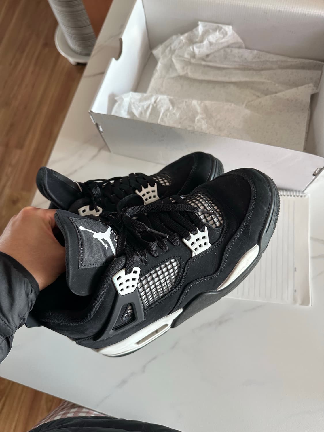 265 나이키 조던4 화이트썬더 상품이미지9