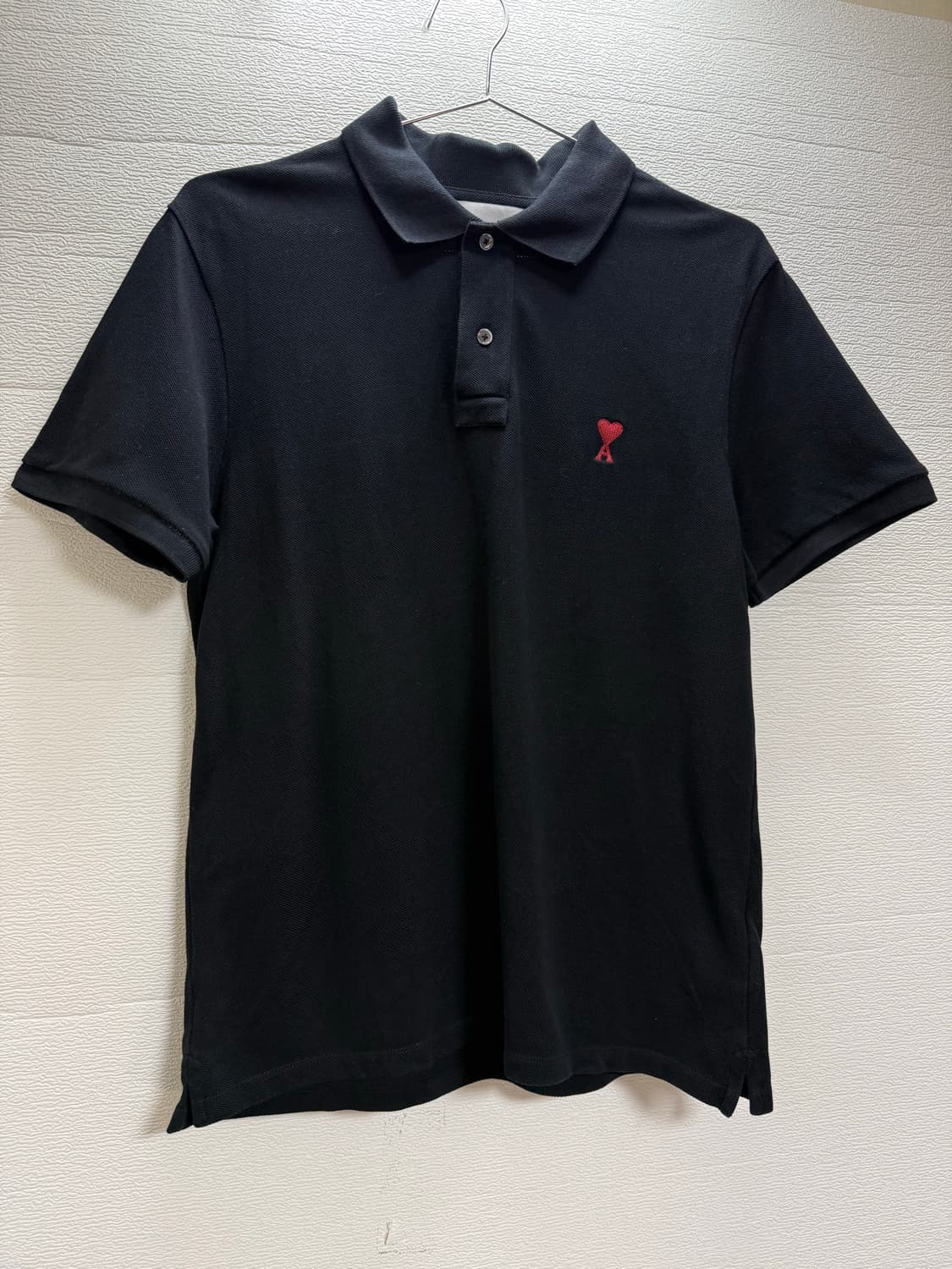 AMI 아미 블랙 하트 로고 반팔 폴로티 상품이미지1