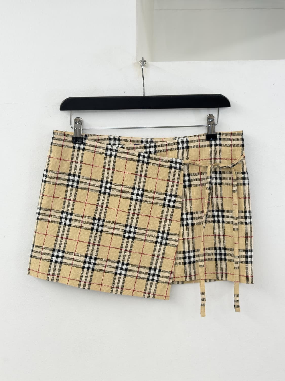 버버리 미니 랩스커트 상품이미지1