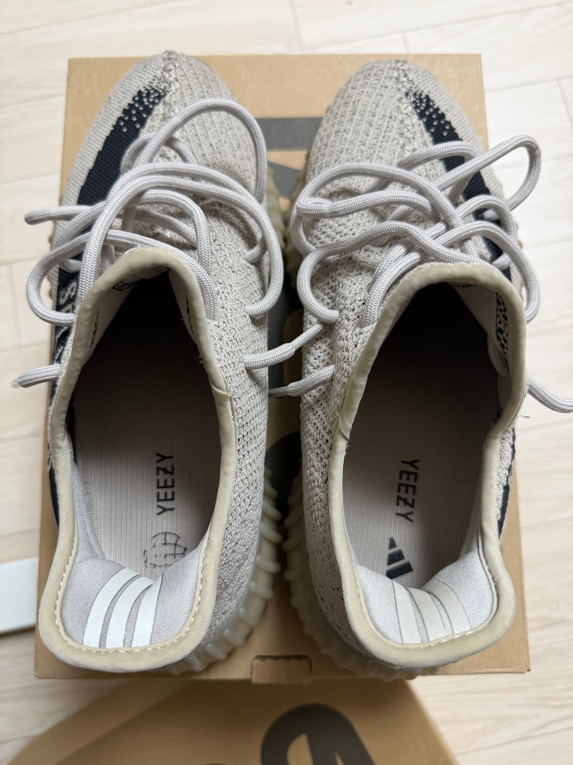 [285] 이지부스트350v2 슬레이트 코어 블랙 2022/2023 상품이미지5