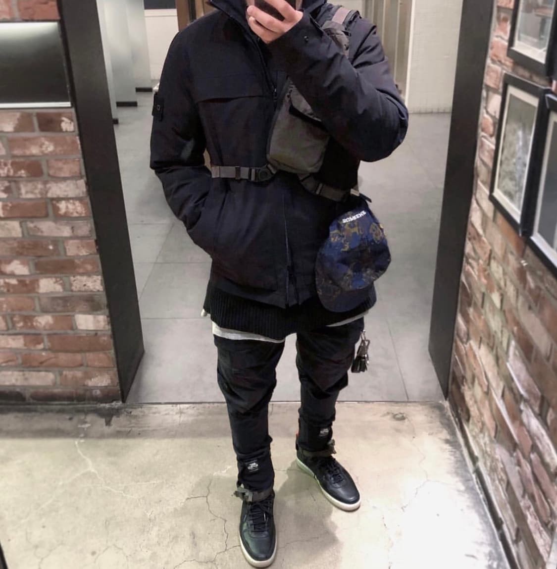 [OS] 스톤아일랜드 가먼트 다이드 나일론 슬링백 올리브 상품이미지9