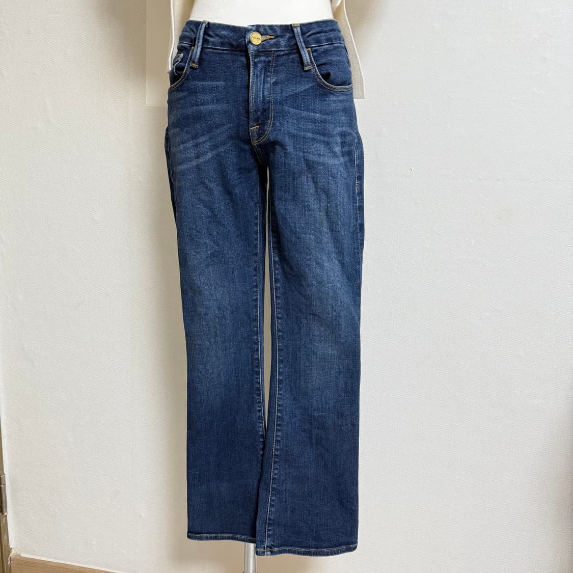 꼬르소꼬모 프레임 세미부츠컷 일자핏 상품이미지9