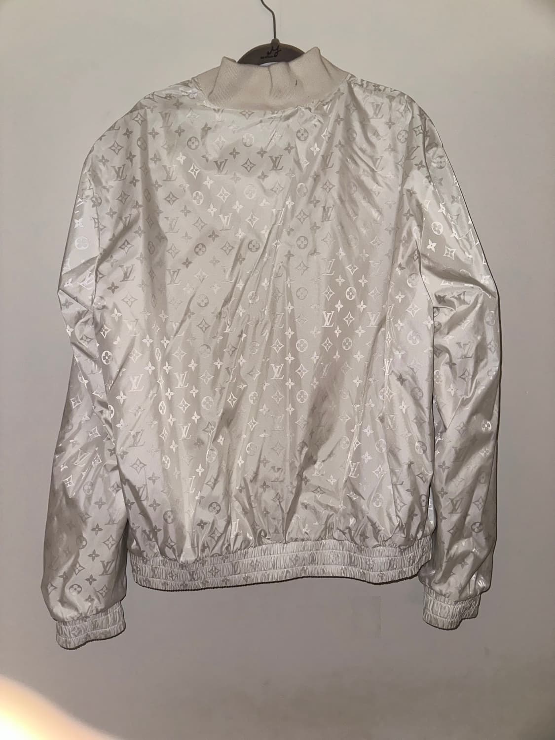 루이비통 모노그램 리버서블 윈드브레이커 상품이미지2