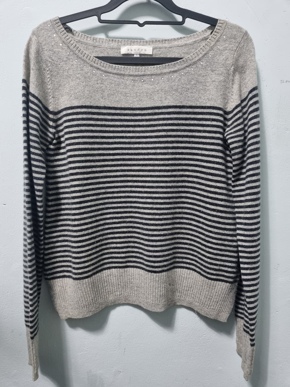 산드로 여성 모 캐시미어 니트 티 상품이미지1