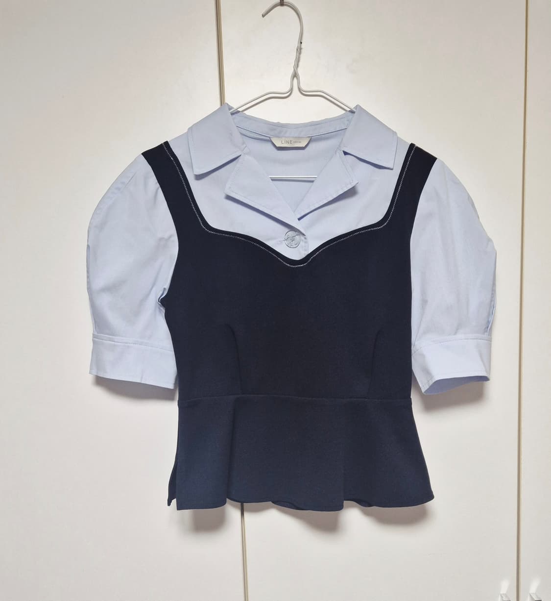 LINE 라인어디션 뷔스티에 퍼프 페플럼 블라우스 상품이미지2
