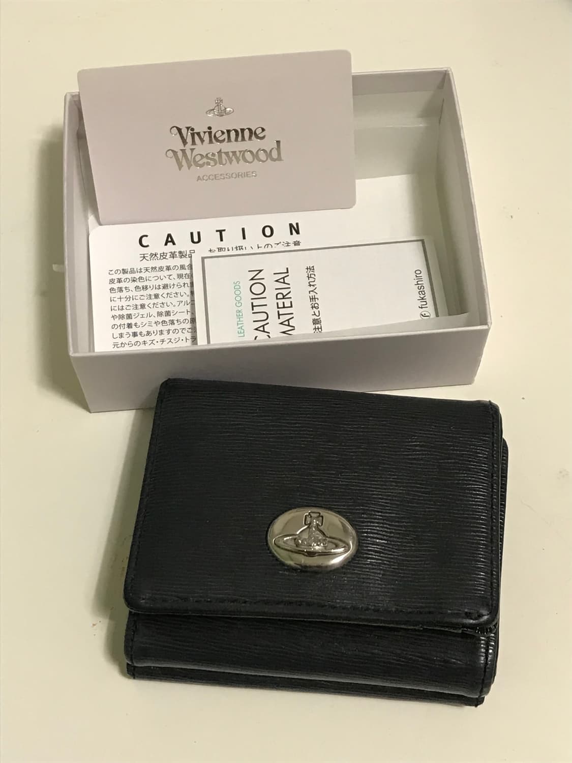 비비안 웨스트우드 반지갑 상품이미지1