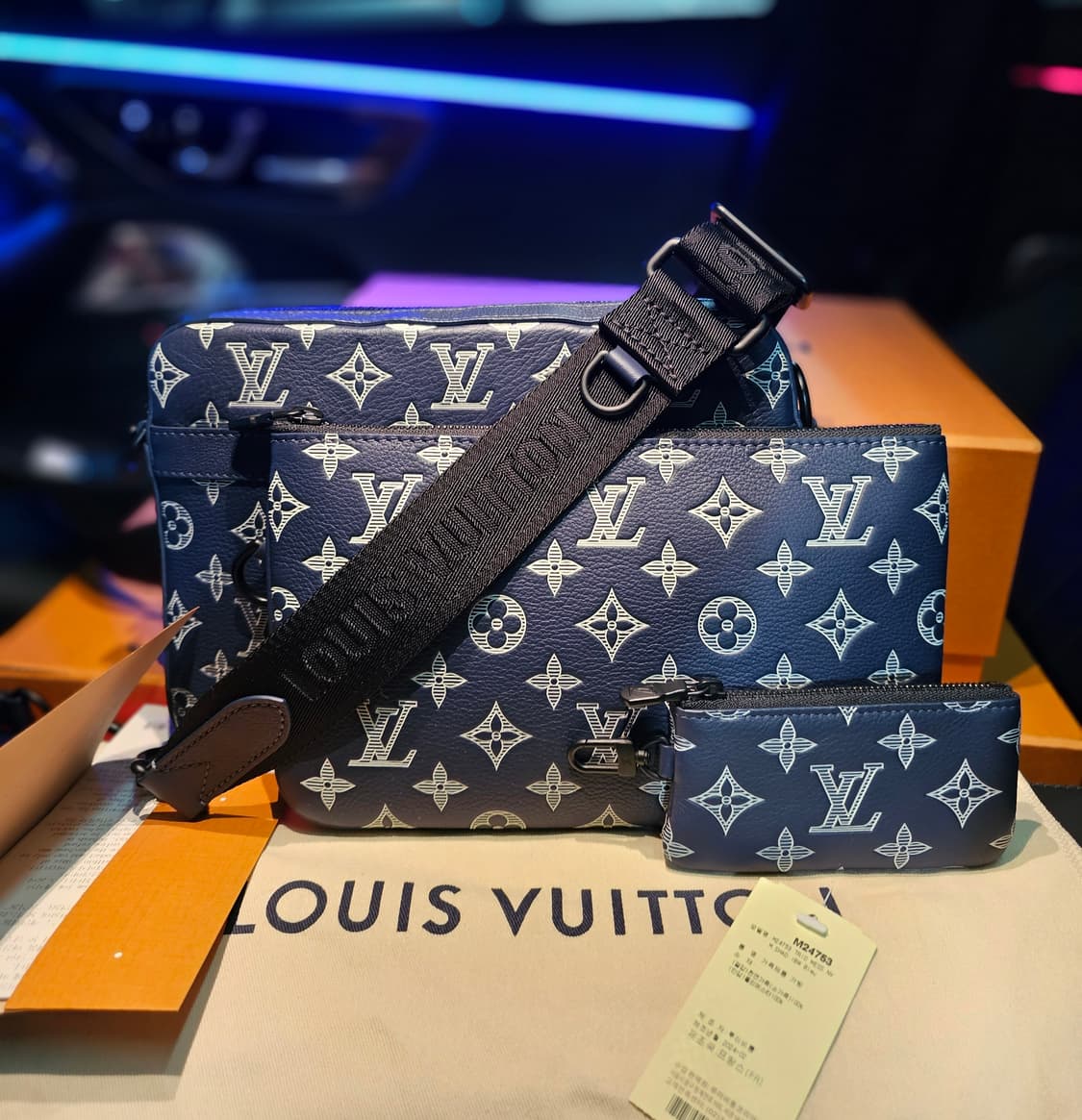 루이비통 올레더 트리오 메신저 크로스백 다크네이비 (새상품) 상품이미지1