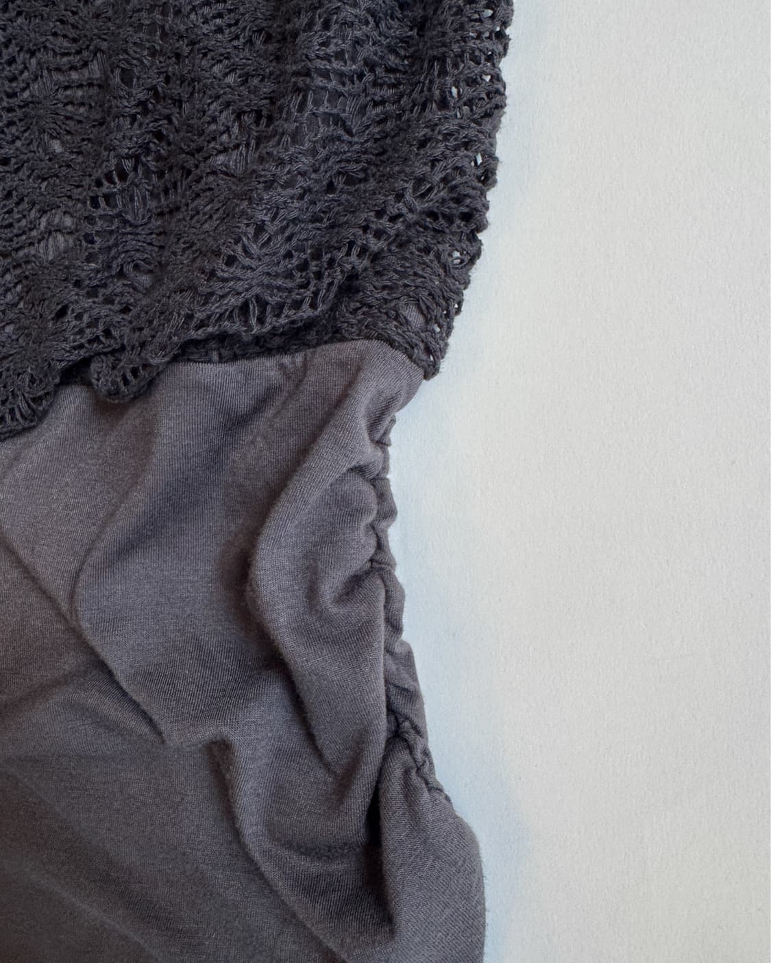 CHARCOAL CROCHET DOCKING SET SLEEVELESS 상품이미지3