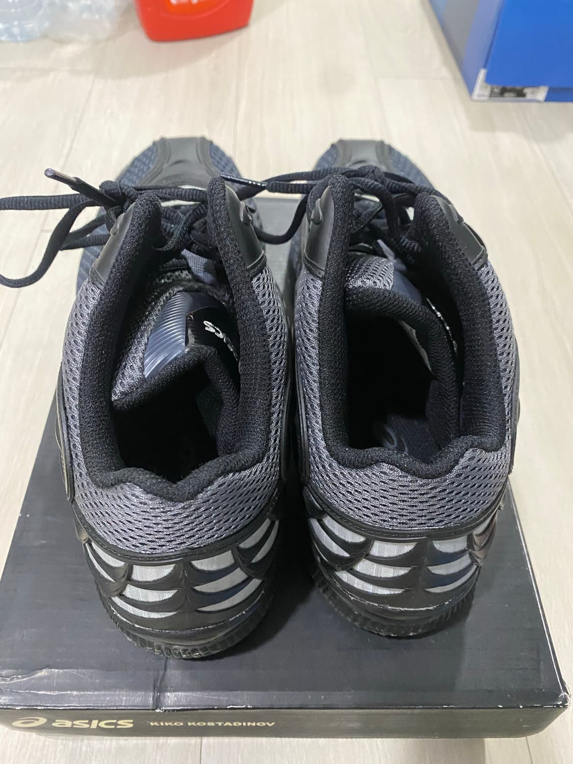 아식스 x 키코 코스타디노브 젤 소켓 2 캐리어 그레이 상품이미지2