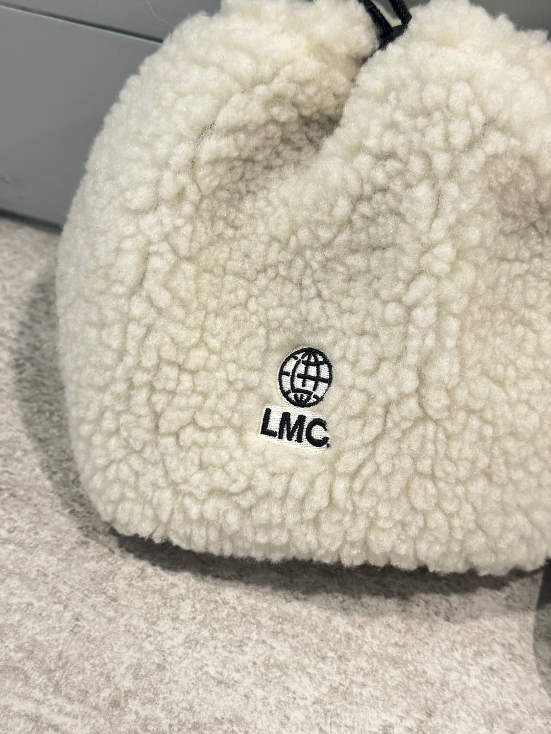 LMC 뽀글이 크로스백 복조리백 상품이미지2