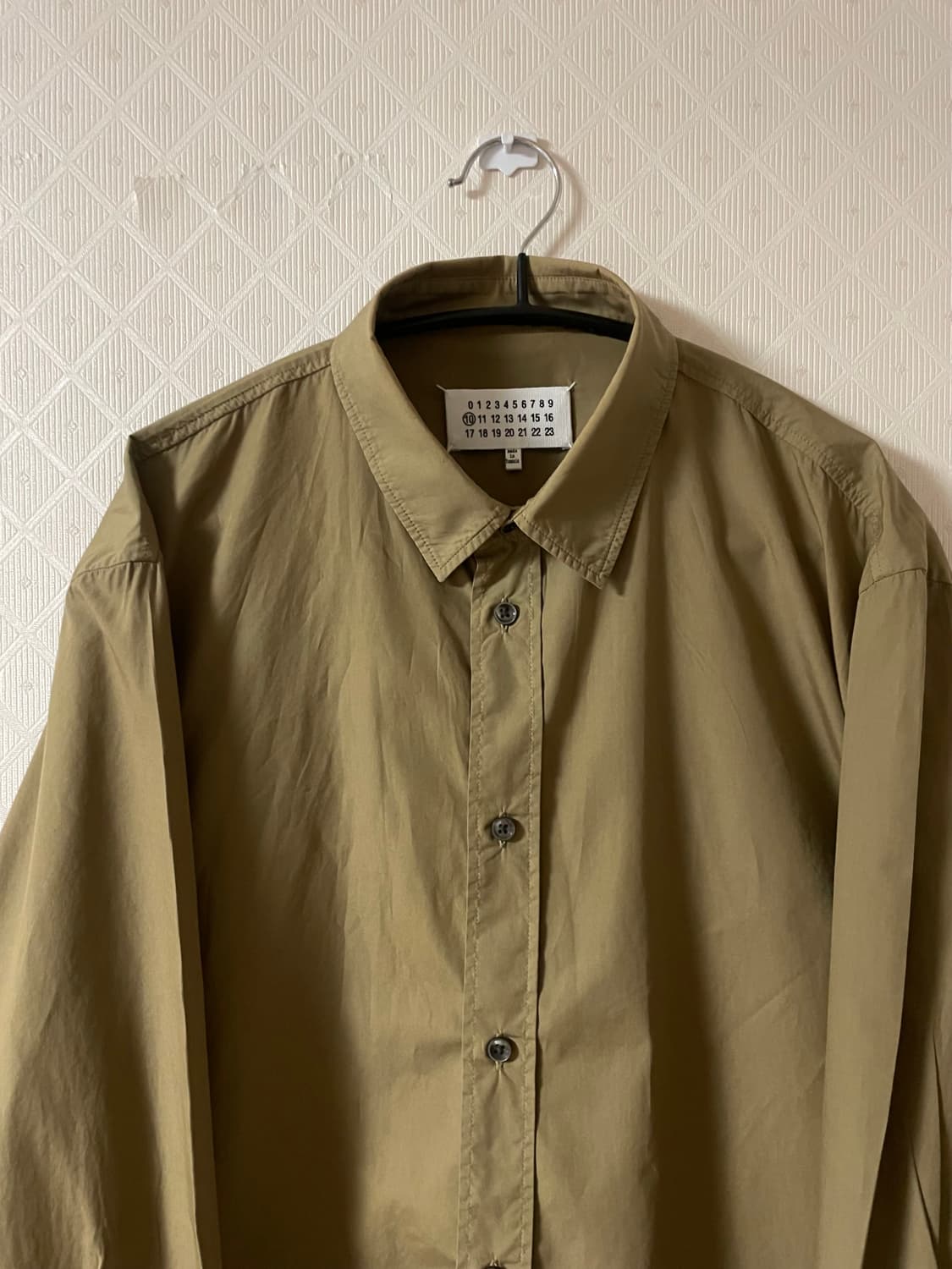 마르지엘라 10번라인 베이지 솔리드셔츠 42 상품이미지3