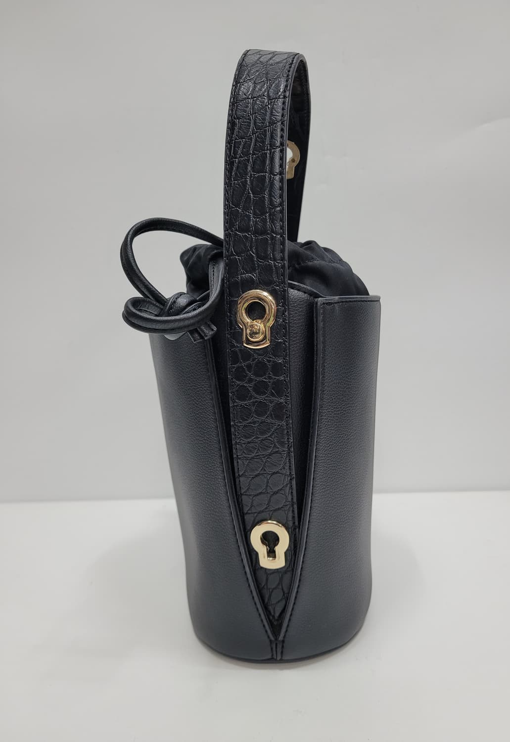 VINCIS' 빈치스 622 캔디스 버켓백
 상품이미지5