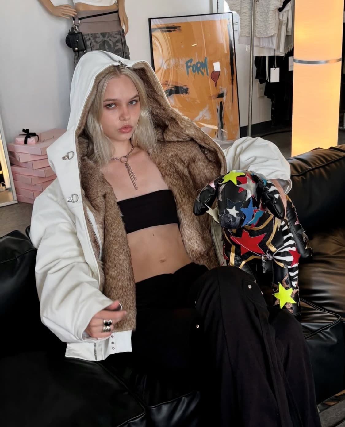 yeel 와이이이엘 후드 퍼 자켓 더오픈프로덕트 상품이미지1