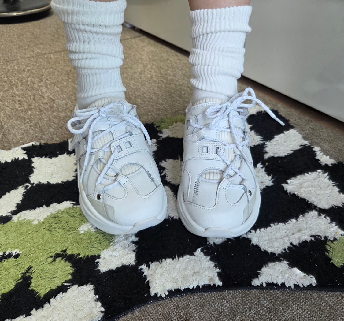 어더스 바트나 러너 화이트 상품이미지2