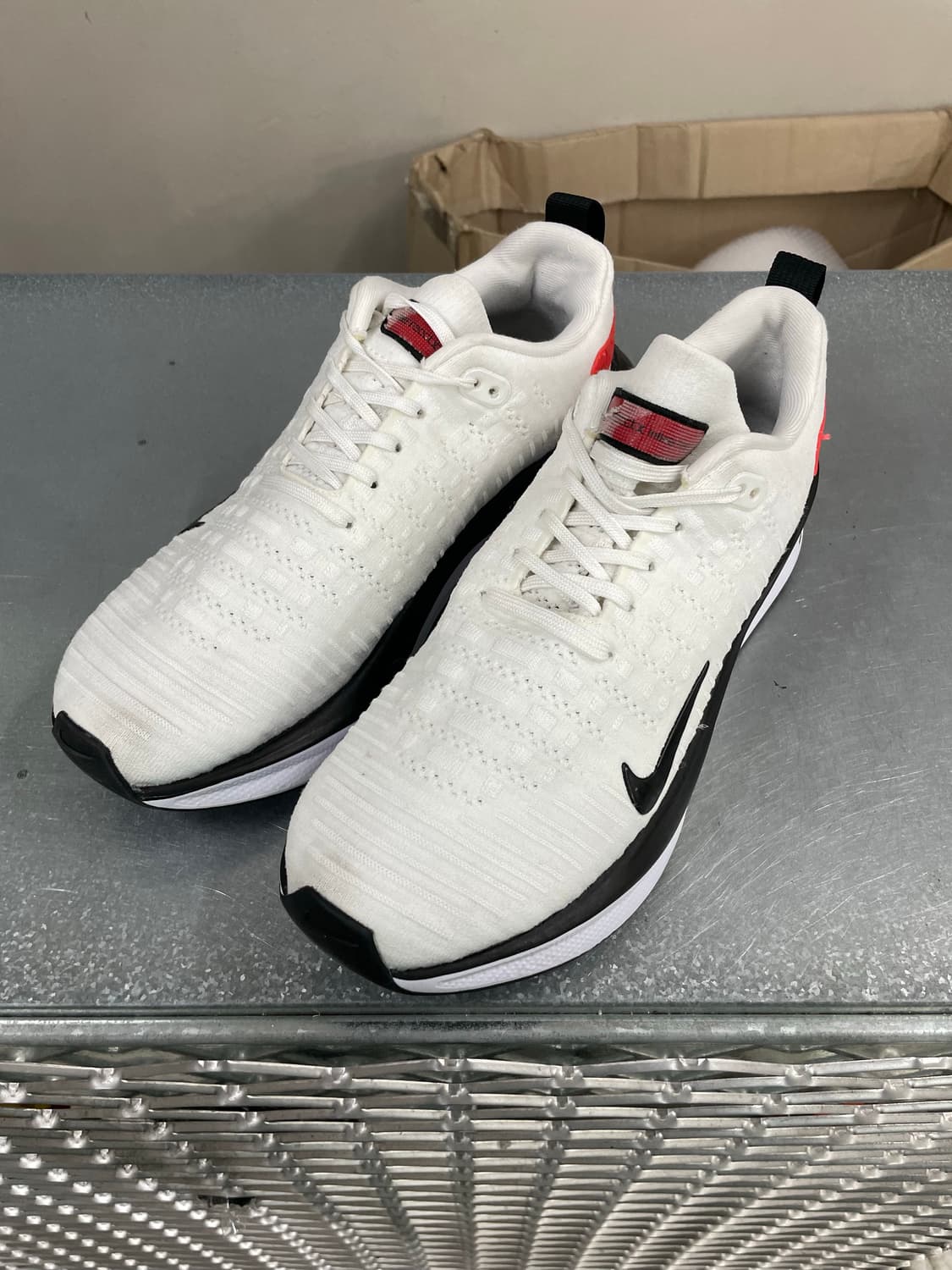 나이키 리액트X 인피니티 런 4 화이트 벨벳 브라운 275 상품이미지2