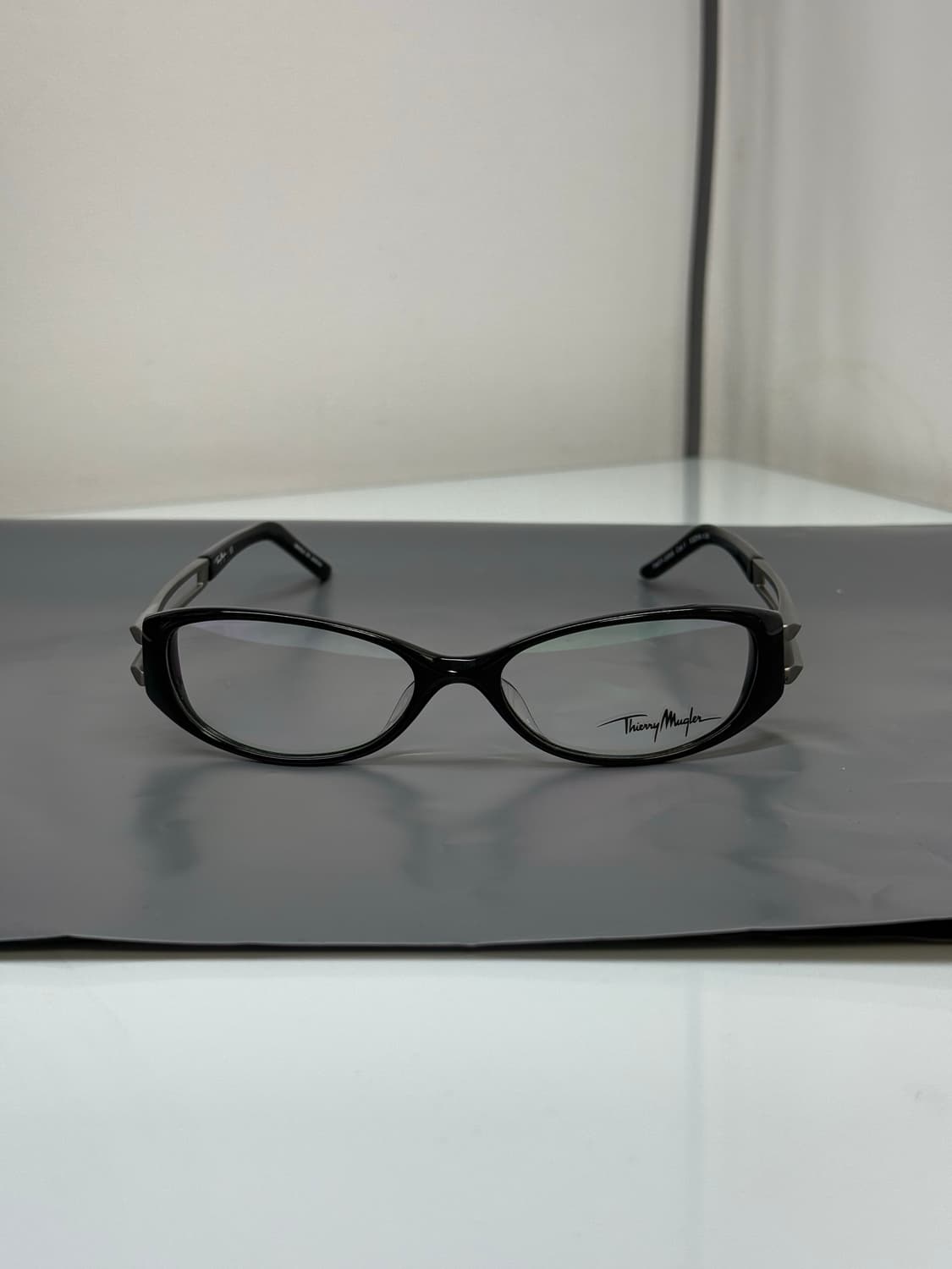 티에리뮈글러 안경 상품이미지1