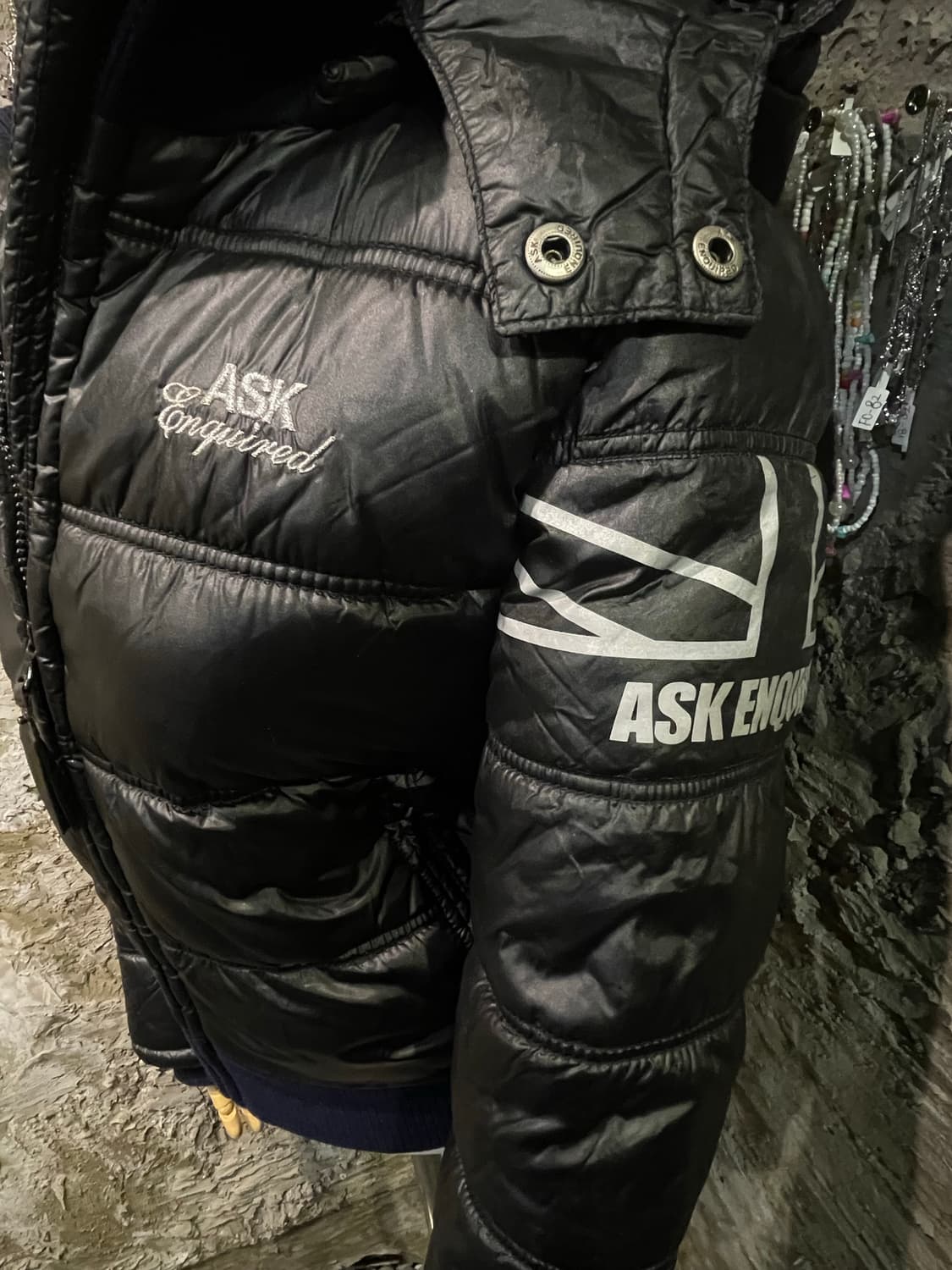 ASK Black Glitter Lettering Padding 상품이미지3