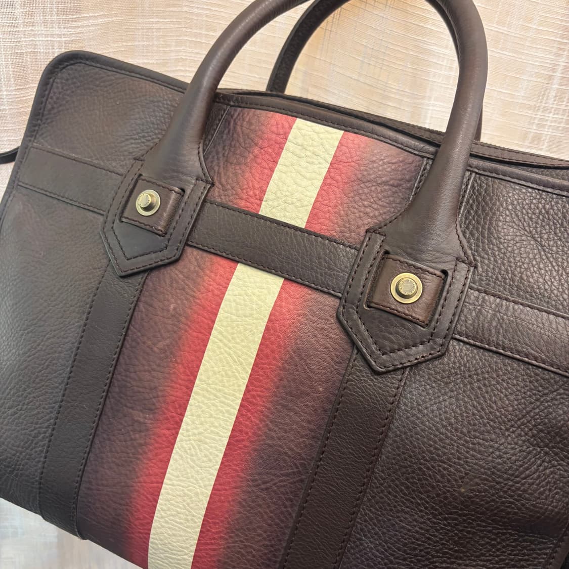 정품 발리 가죽 브리프케이스 서류가방      상품이미지4