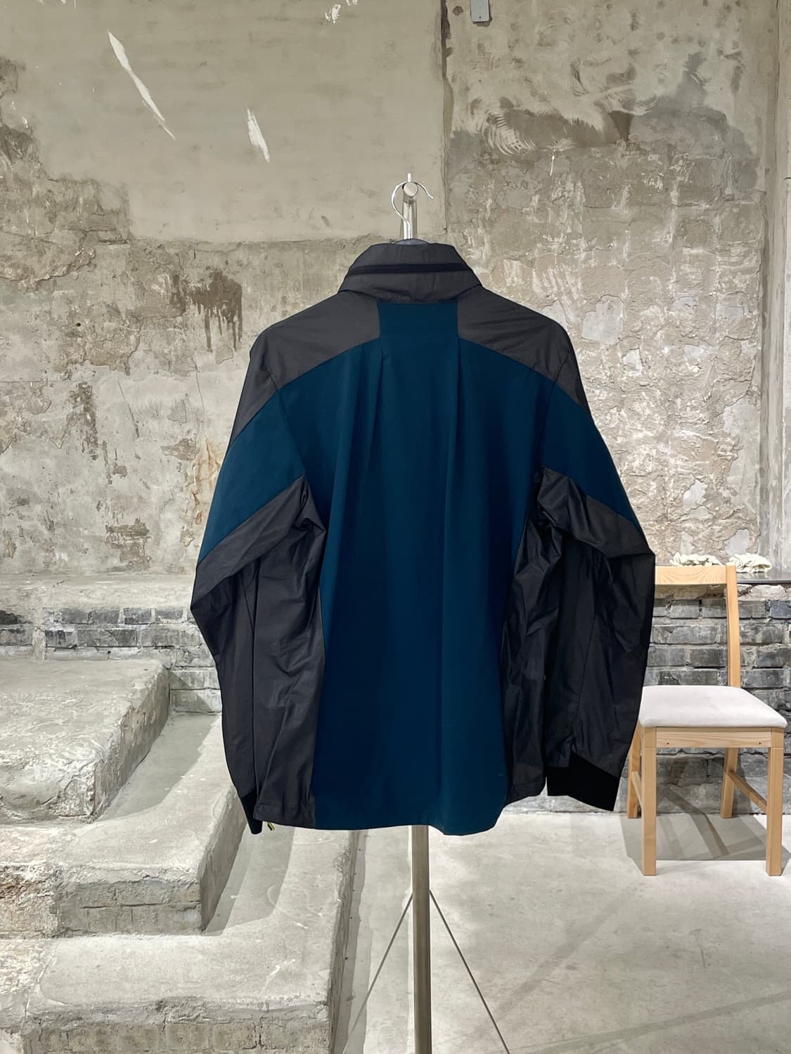 살로몬 그레이 갤럭시 2 나일론 윈드 브레이커 상품이미지6