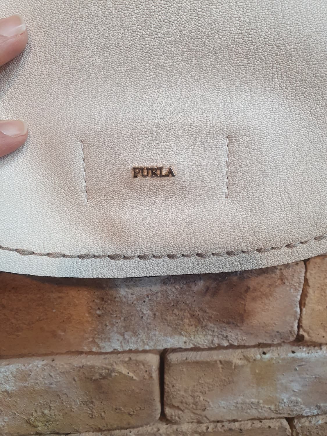 Furla 훌라 아이보리 크로스백 상품이미지5