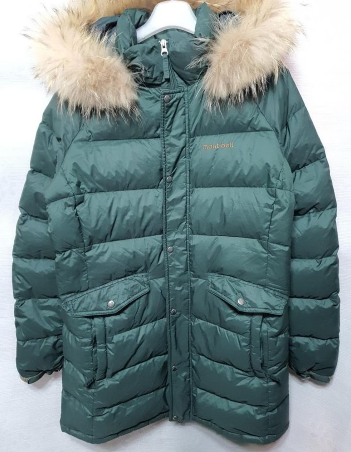 몽벨 여성 하프 구스패딩 상품이미지1