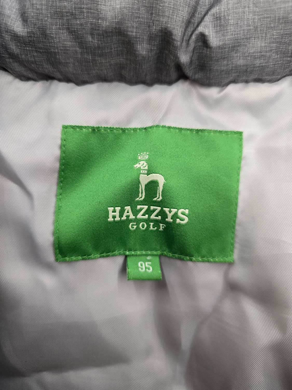 헤지스골프 여성 덕다운 패딩조끼.  
싸이즈 95 상품이미지5