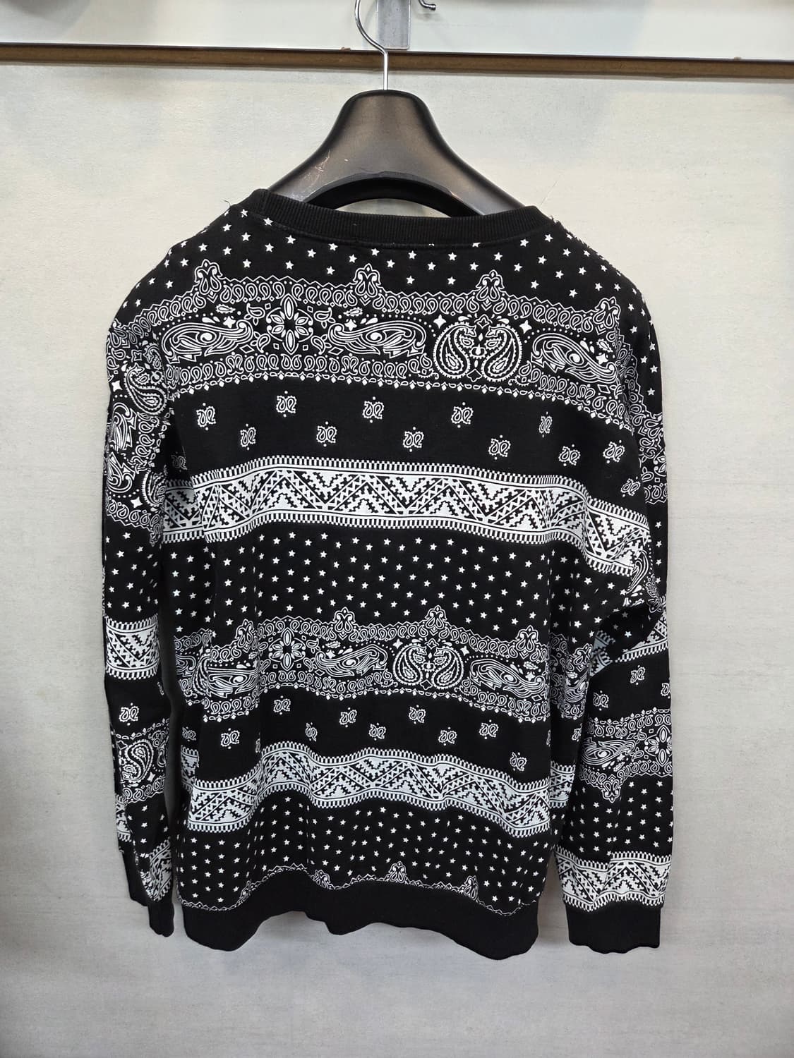 Custard yellow 77넘버 프린팅 페이즐리 맨투맨 L 상품이미지2