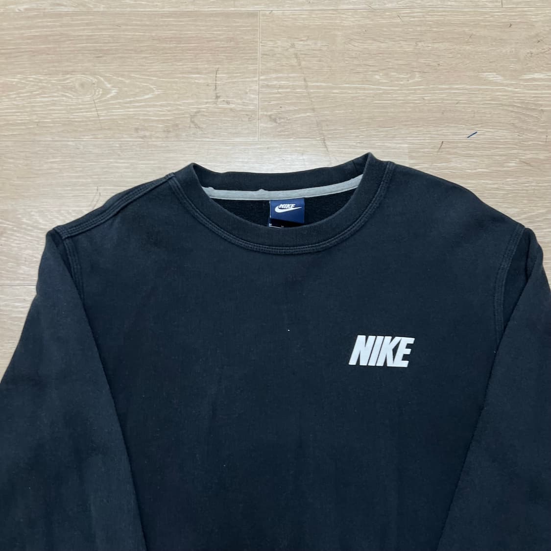 나이키 스우시 스펠 로고 기모 맨투맨 크루넥 티셔츠 [블랙] M/95 상품이미지2