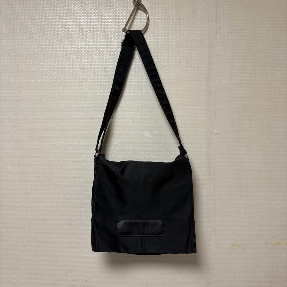 요지야마모토 YSACCS 가죽패치 숄더백 상품이미지1