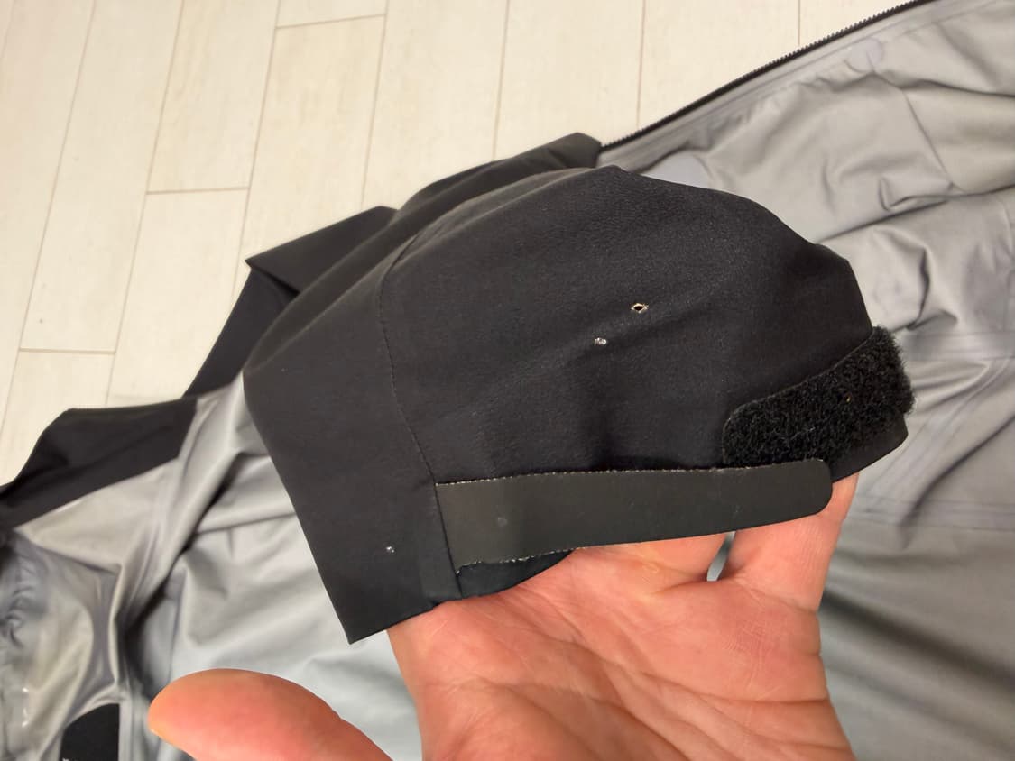 아크테릭스 베타 M 사이즈 블랙  사용감이 많습니다 ... 그래서 크림에 상품이미지7