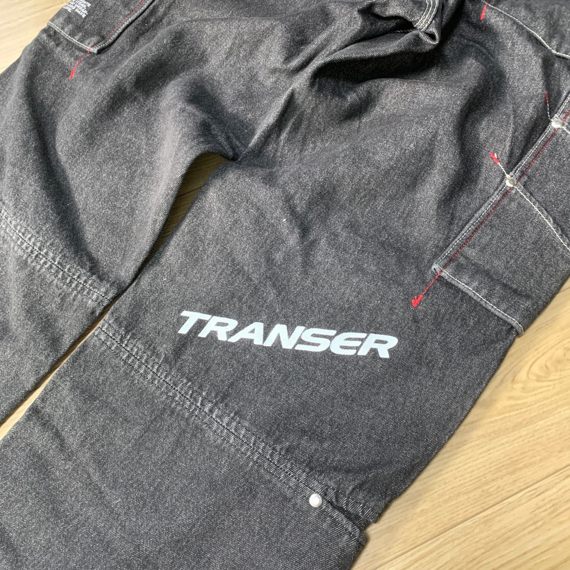 32)Transer 트랜서 흑청 더블니 카고팬츠 상품이미지3