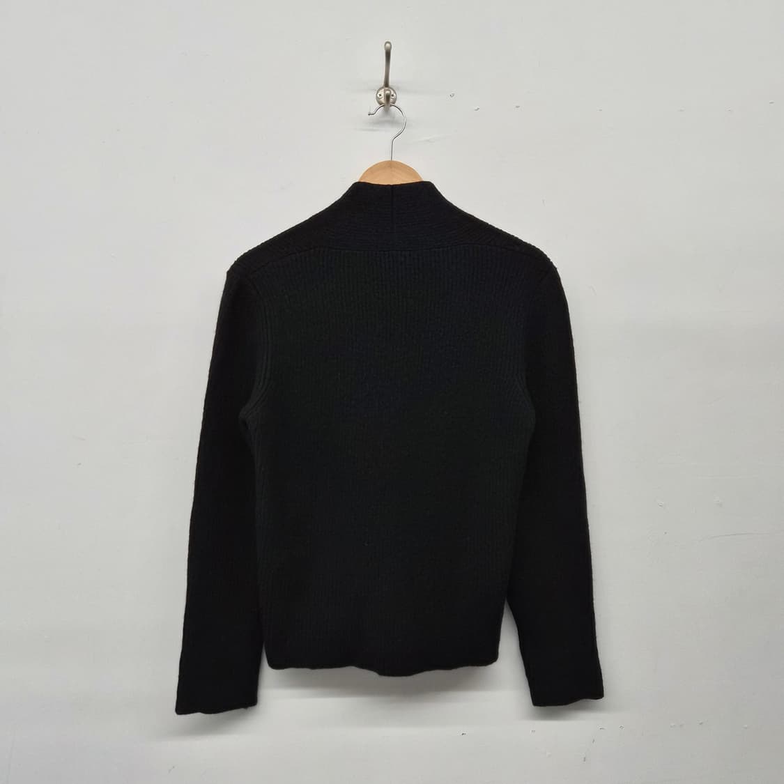 구찌 블랙 V넥 니트 스웨터 여성 L 상품이미지4