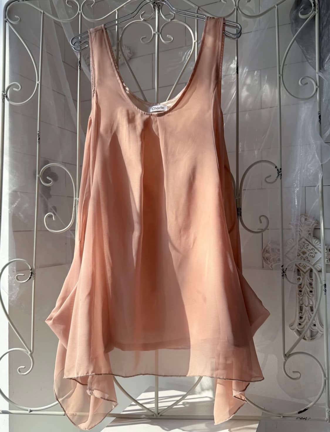 Salmon chiffon sleeveless top 상품이미지1