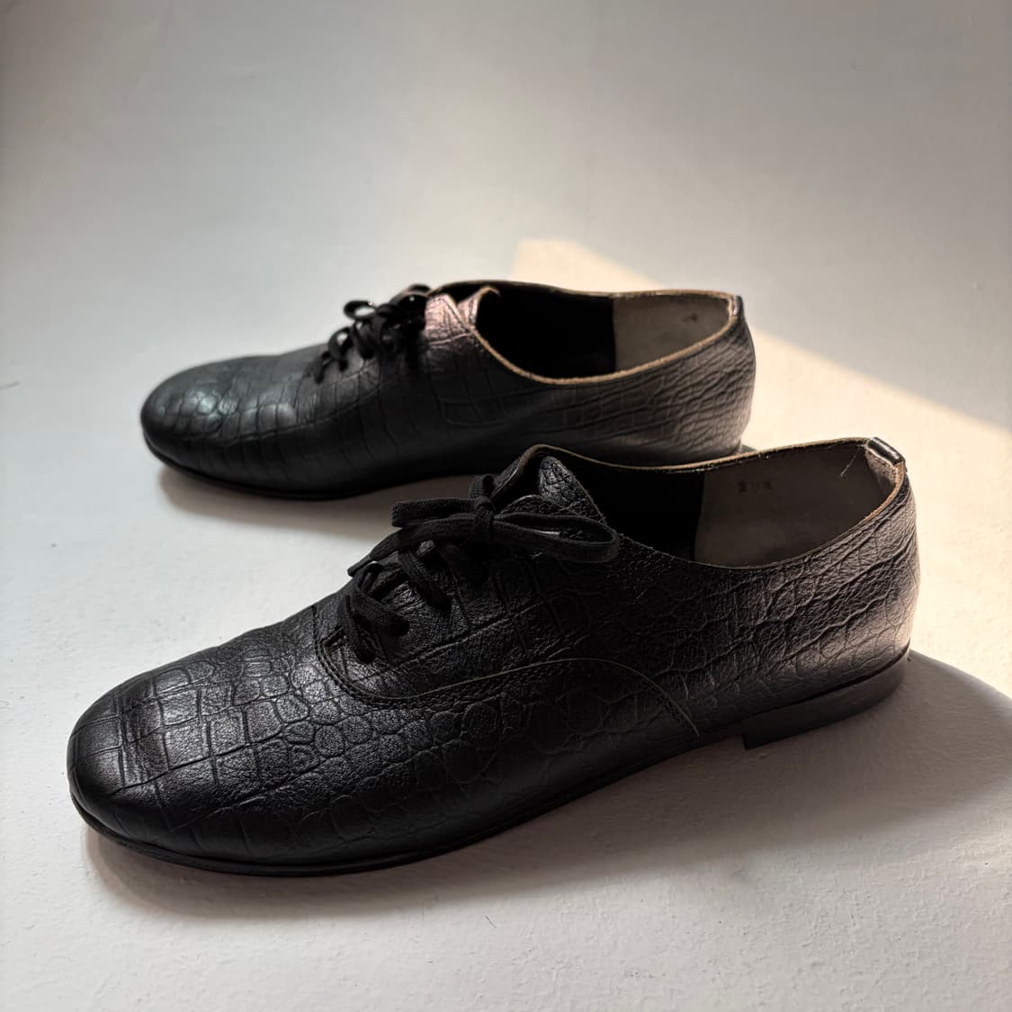 Cracked Croc Leather Lace-Up Shoes 상품이미지3