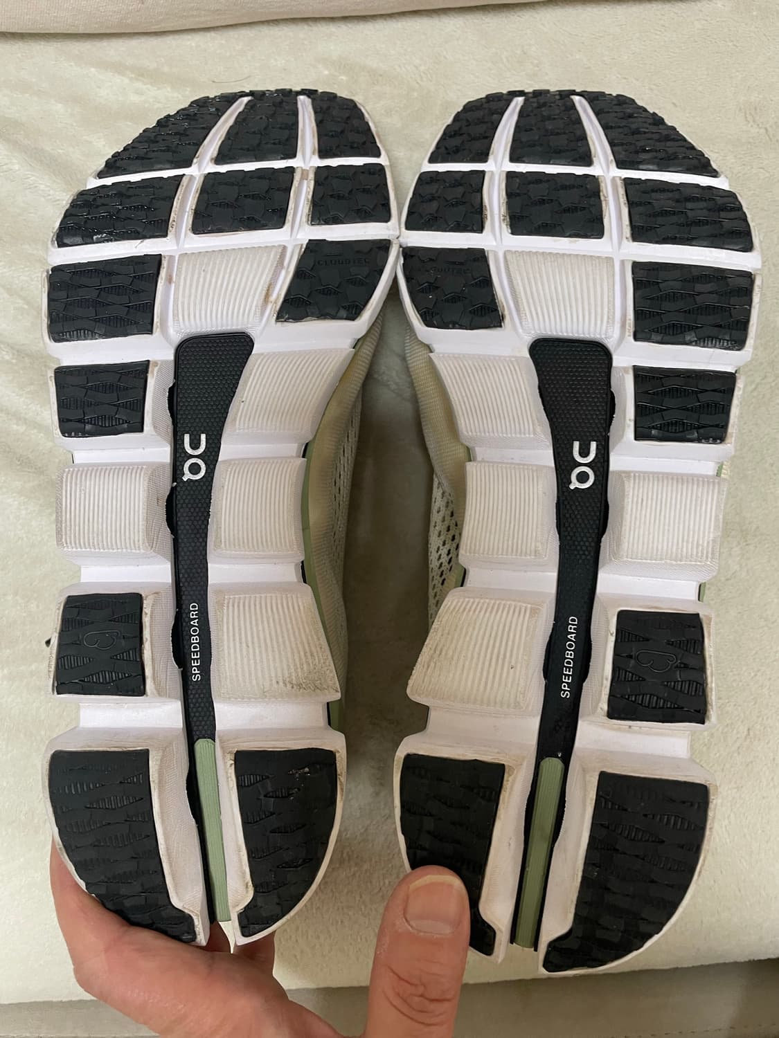 온 러닝 CLOUDBOOM 1 Helion Green /White 270 상품이미지7