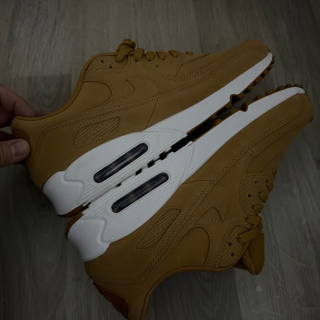 나이키 에어맥스 90 프리미엄 HJ3153-200 (285) 상품이미지3