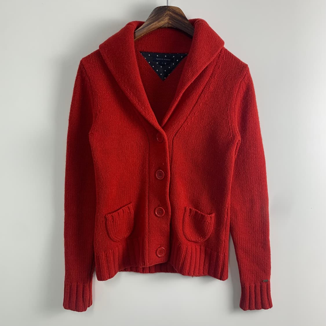 타미힐피거 손목로고 레드 니트 숄카라 가디건 상품이미지2