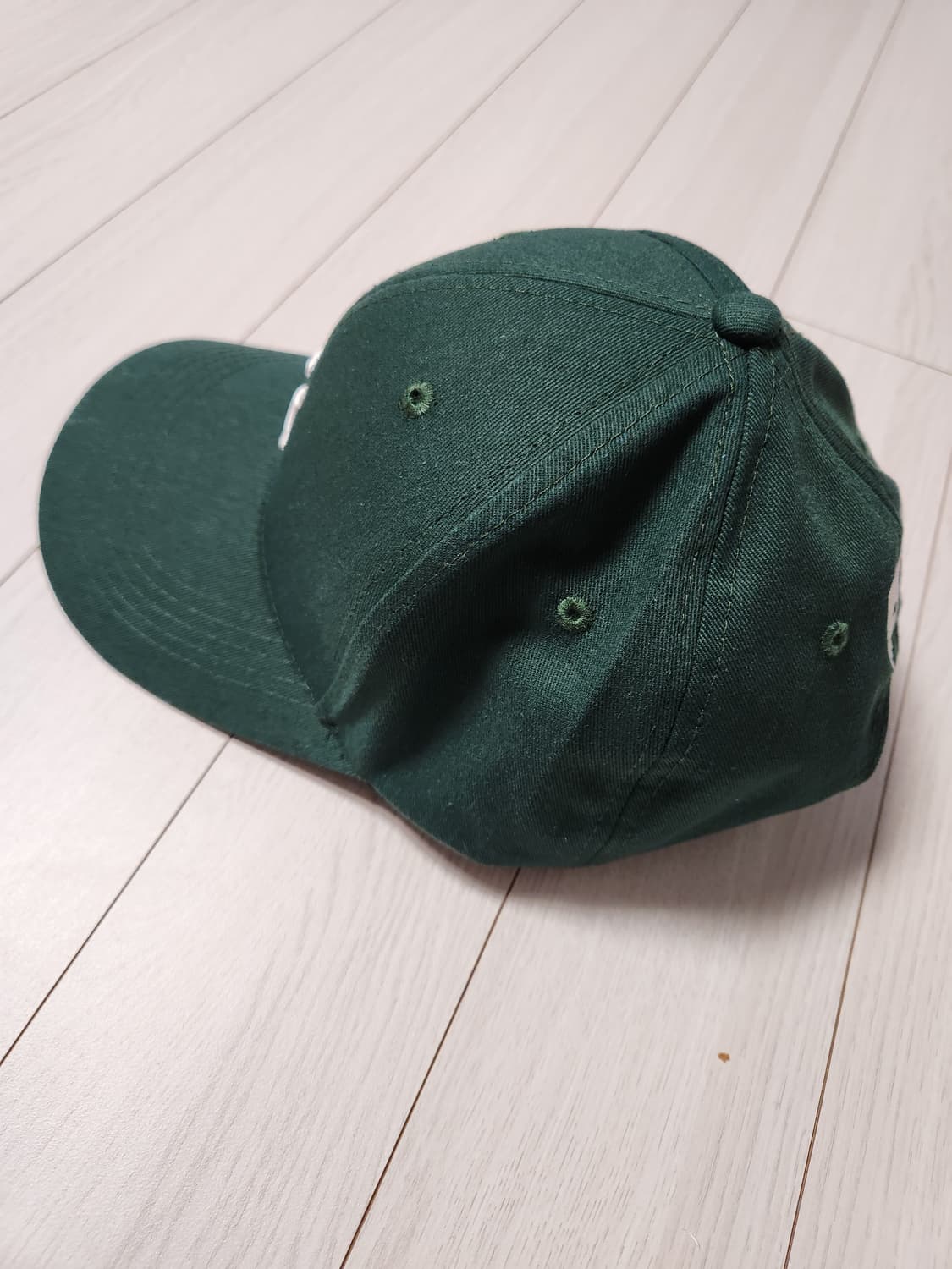 MLB 그린 볼캡(새상품급)

오염 하자없이 깨끗해요^^

세탁해뒀어요 상품이미지2