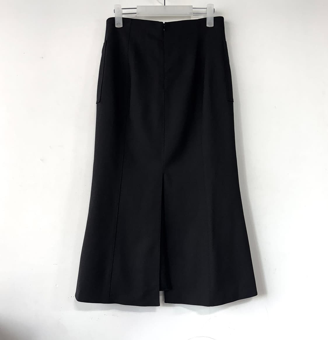 타임 메탈 엠블럼 슬릿 밴딩 스커트 상품이미지5