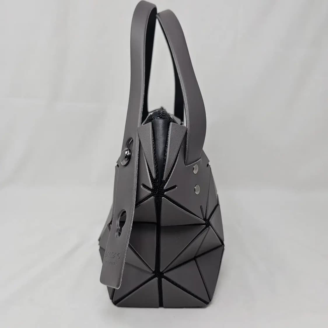 정품 바오바오 이세이미야케 토트백 가방 상품이미지4