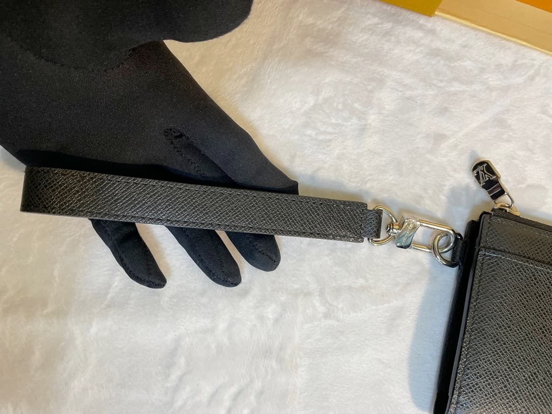 루이비통 지피 드라곤느 장지갑 상품이미지4