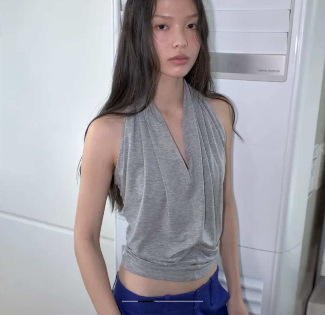 오버듀플레어 드레이프 홀터 탑 판매 상품이미지1
